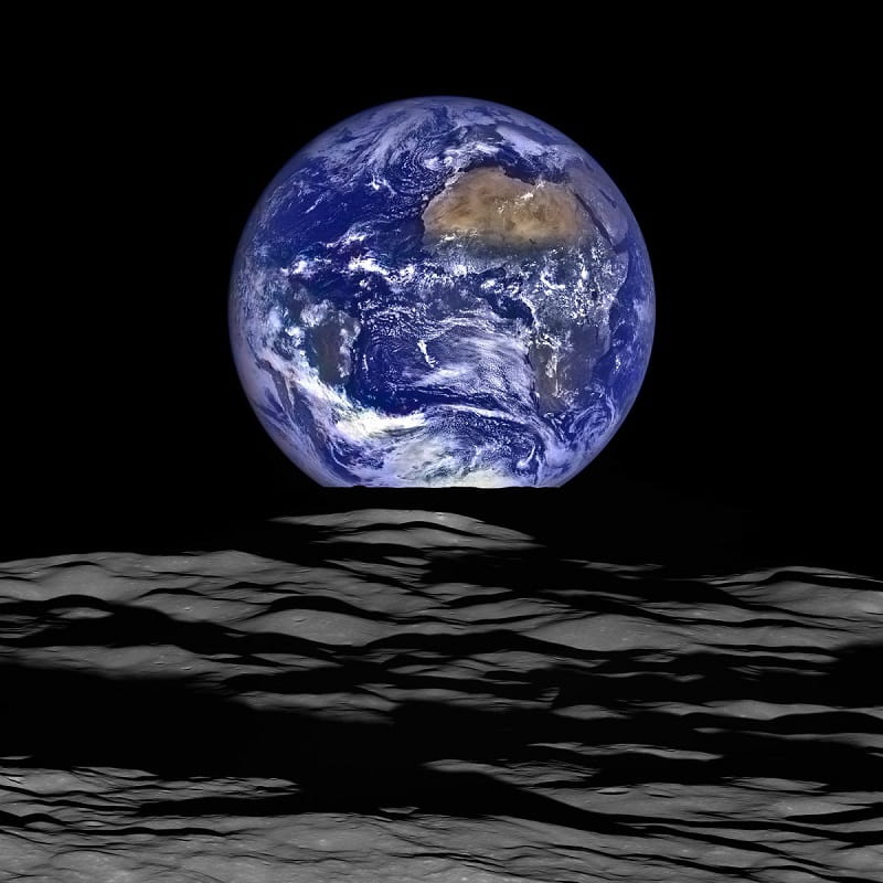 عکس زمین توسط LRO