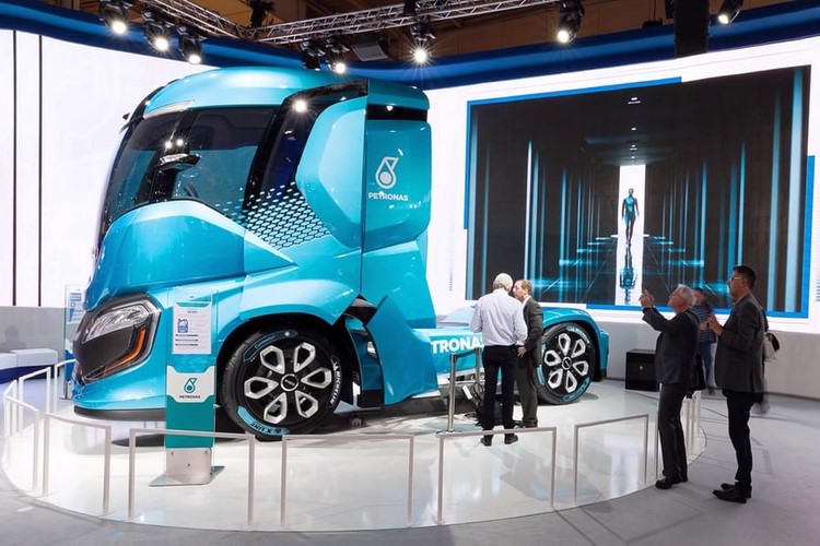 ایویکو با Z Truck آینده‌ دنیای کامیون ها را به نمایش می‌گذارد 