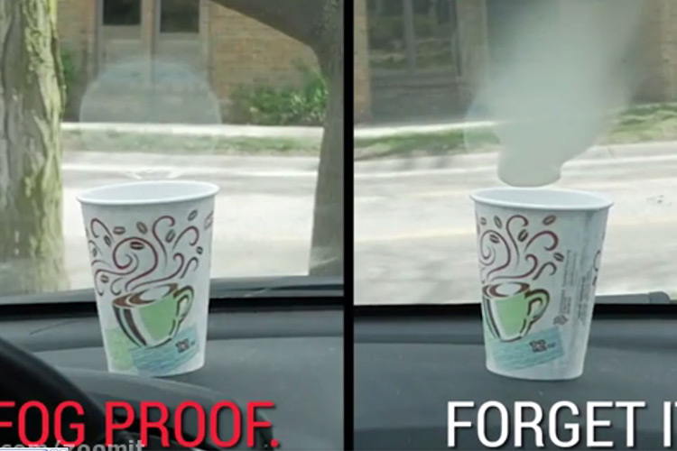 چگونه شیشه‌ خودروی خود را ضدبخار کنید؟