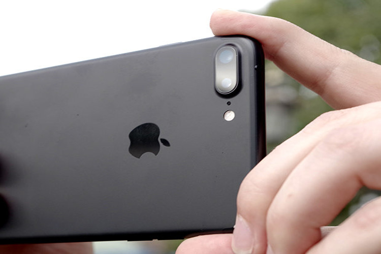 اپل با همکاری ال جی اینوتک، آیفون 8 را به دوربین سه بعدی مجهز می کند