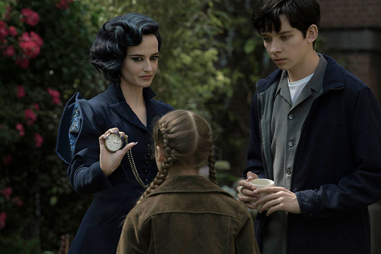 نقد فیلم Miss Peregrine's Home for Peculiar Children