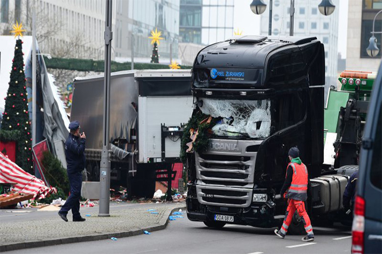 ترمزهای اتوماتیک عامل حفظ جان افراد در حمله تروریستی برلین