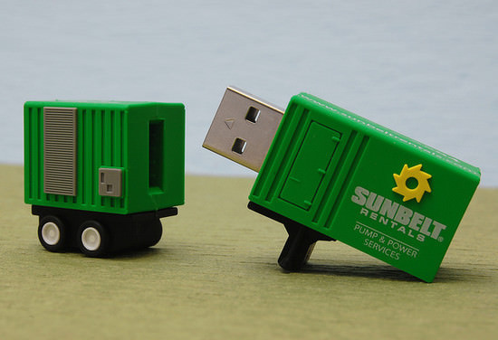 خلاقیت در دنیای طراحی USB