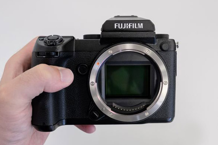 دوربین مدیوم فرمت GFX 50S با قیمت 6500 دلار راهی بازار خواهد شد