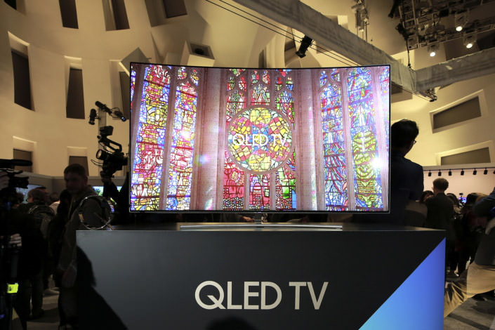 قیمت تلویزیون های QLED سامسونگ از ۲۵۰۰ دلار شروع می شود