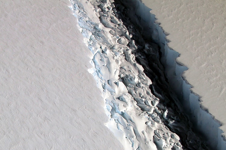 کوه یخی یک تریلیون تنی از قطب جنوب جدا شد