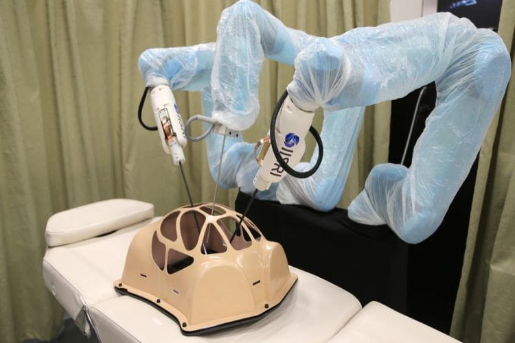 توسعه ربات جراحی با قابلیت انتقال حس لمس کردن