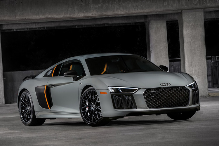 آئودی R8 V10 نسخه Plus Exclusive همراه با مجموعه چراغ های لیزری معرفی شد