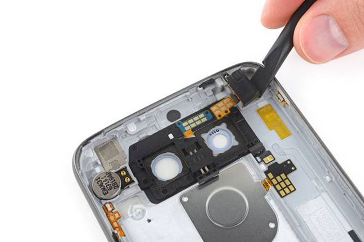 امتیاز تعمیرپذیری بهترین گوشی های هوشمند ۲۰۱۶ از دید iFixit