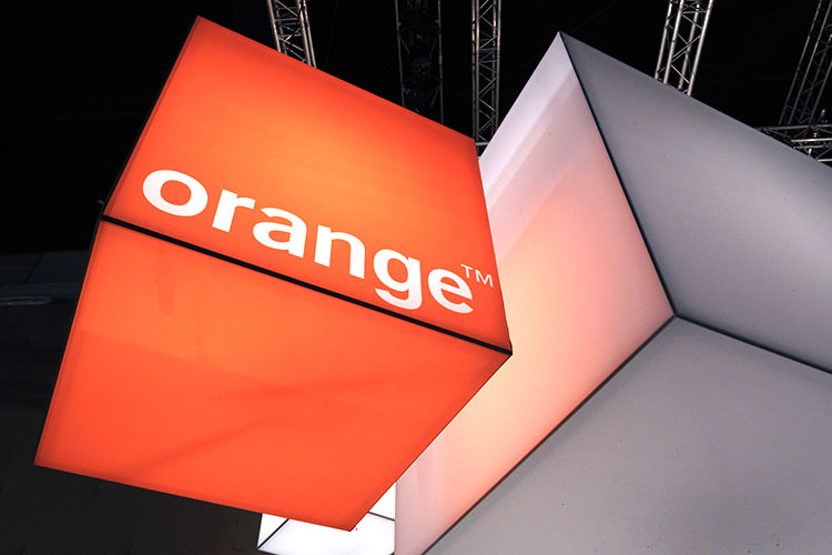 Orange فرانسه سهام همراه اول یا مخابرات را می‌خرد؟