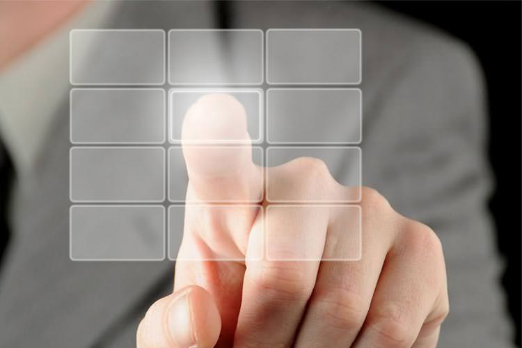 زومیت استخدام میکند: طراح و توسعه دهنده رابط کاربری (UI)
