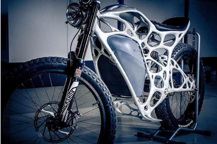موتورسیکلت الکتریکی شرکت ایرباس، ساخته شده به کمک پرینت سه بعدی