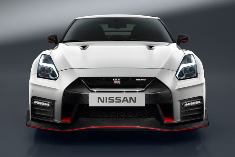 نیسان GT-R نیسمو ۲۰۱۷ رونمایی شد
