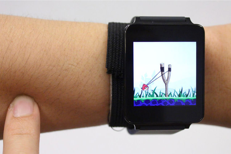 تماشا کنید: سهولت تعامل با ساعت های هوشمند با استفاده از پوست به عنوان بخشی از نمایشگر ساعت