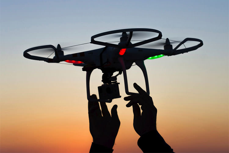 DJI به دارندگان پهپادها کمک می کند تا از مناطق ممنوعه فاصله بگیرند