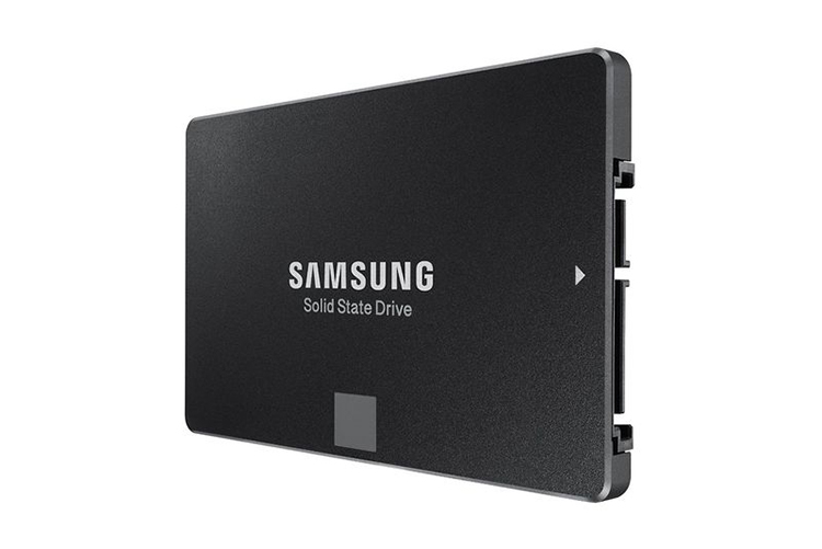 حافظه SSD جدید ۴ ترابایتی سامسونگ ۱۴۹۹ دلار قیمت دارد
