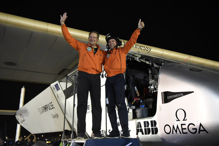 هواپیمای خورشیدی Solar Impulse 2 سفر به دور کره زمین را به پایان برد