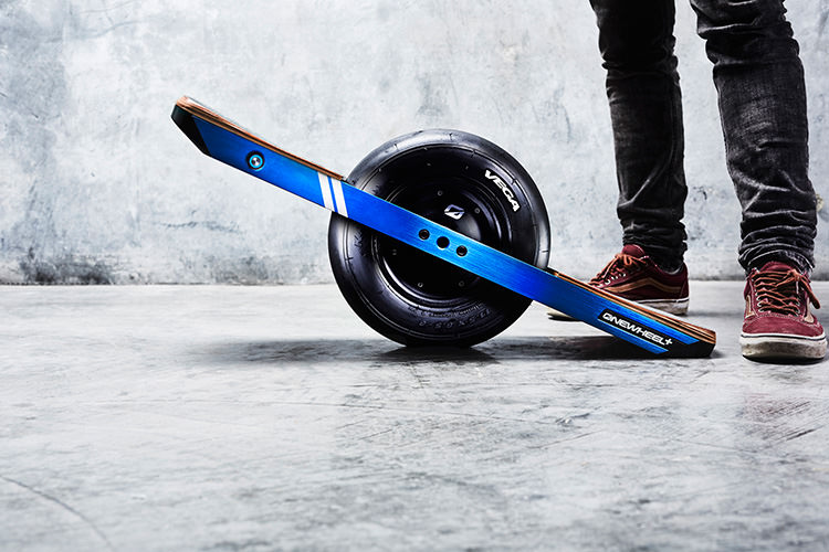 اسکوتر تکچرخ +OneWheel رونمایی شد