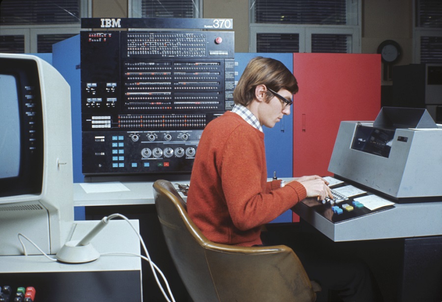 IBM Mainframe System 370 145