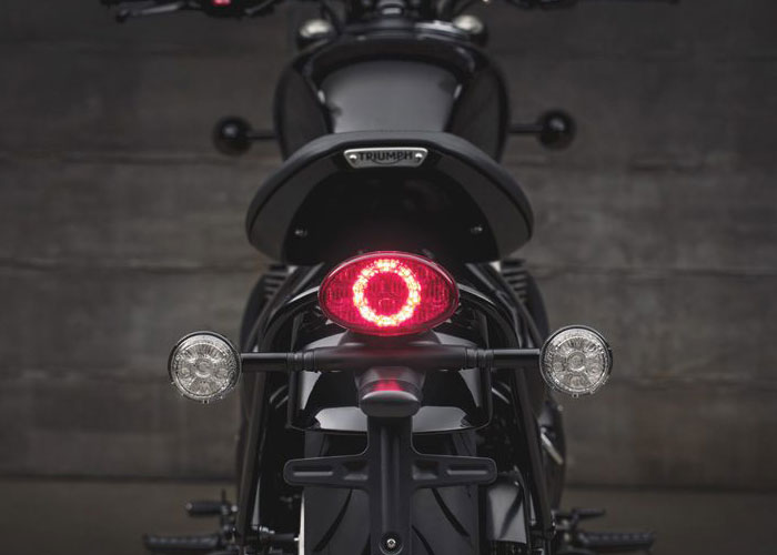 موتورسیکلت Triumph Bonneville Bobber Black