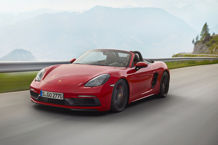 رونمایی پورشه از نسخه 718 GTS با ۳۶۵ اسب بخار قدرت