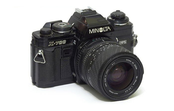 دوربین Minolta X-700