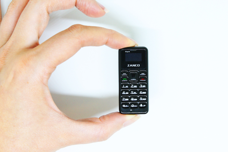 کوچک‌ترین تلفن همراه جهان کمتر از ۵۰ دلار قیمت دارد