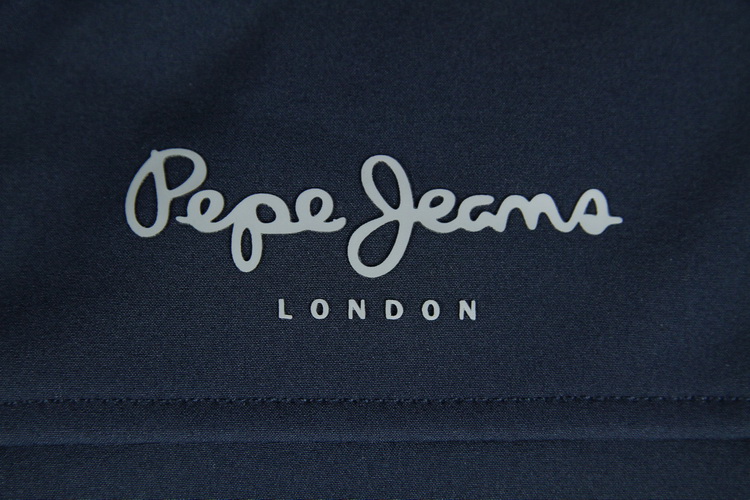 Пепа джинс. Бренд Pepe gecma. Pepe Jeans бренд логотип. Pepe Jeans London логотип. Pepe Jeans вывеска.