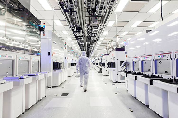 گلوبال فاندریز برنامه خود را برای تراشه‌های ۷ نانومتری اعلام کرد