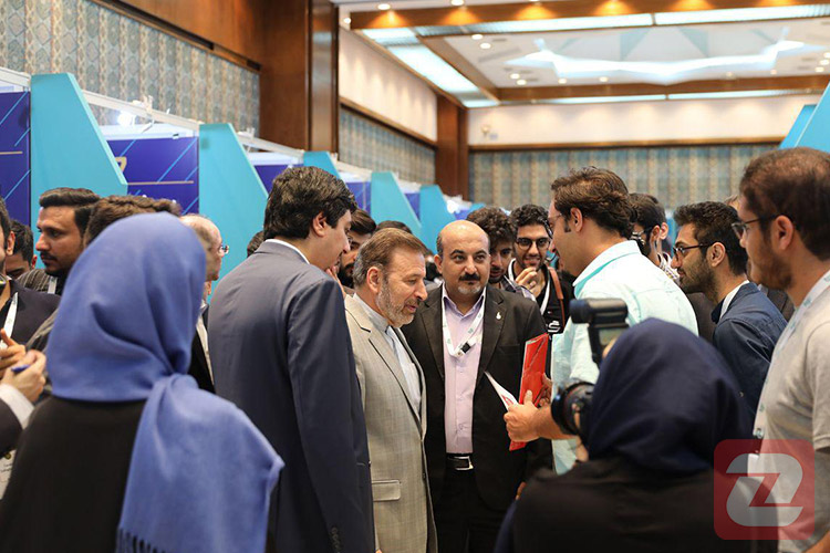 وزیر ارتباطات: تعرفه اینترنت سایت ها و بازیهای آنلاین داخلی نصف میشود