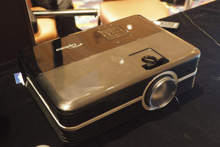 پروژکتور 4K اپتوما به دستیار صوتی الکسا مجهز است