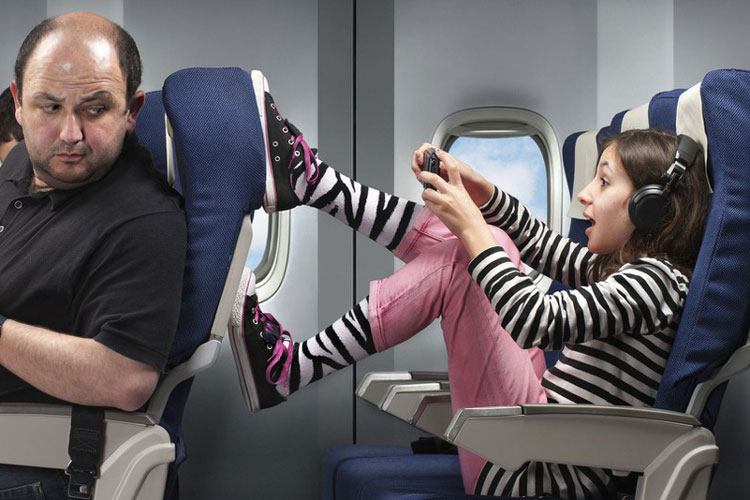 مهمانداران هواپیما از کدام رفتارهای مسافران متنفرند؟