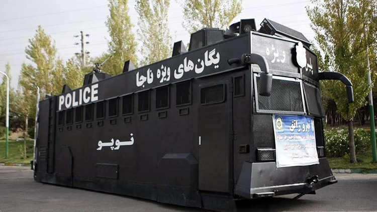 خودروی زرهی اتوبوس راتق یگان ویژه پلیس ناجا