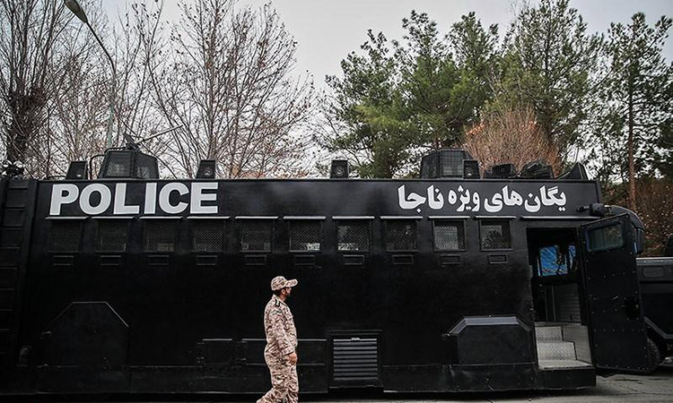 خودروی زرهی اتوبوس راتق یگان ویژه پلیس ناجا