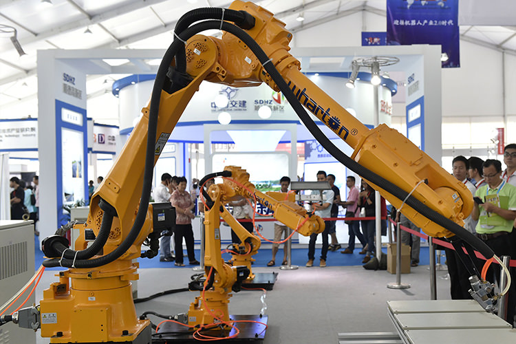 افت فروش محصولات رباتیکی چین در پی منازعات تجاری با آمریکا