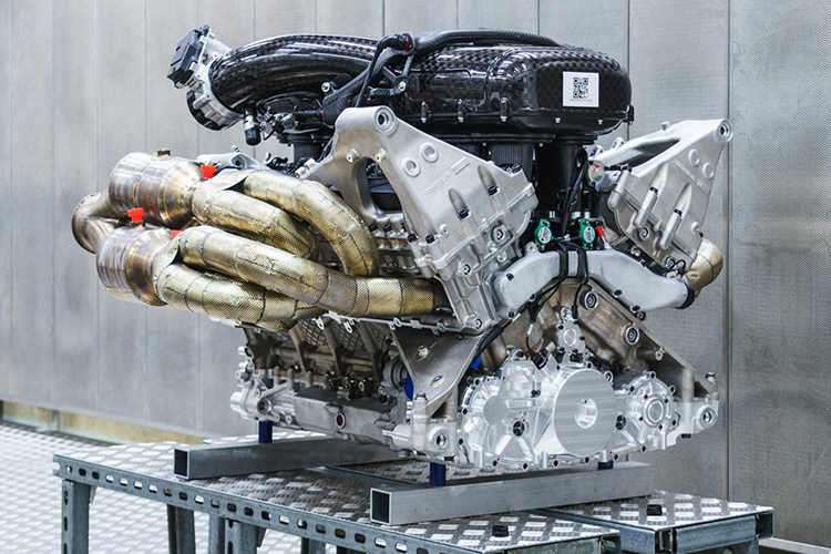 Aston Martin Valkyrie Engine / استون مارتین والکری