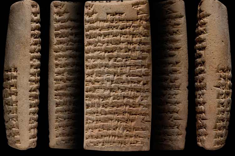 رمزگشایی زبان‌های مُرده باستانی با کمک هوش مصنوعی