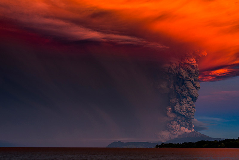 عکاسی از فورانهای آتشفشانی و طوفان تندری کثیف توسط فرانسیسکو نگرونی