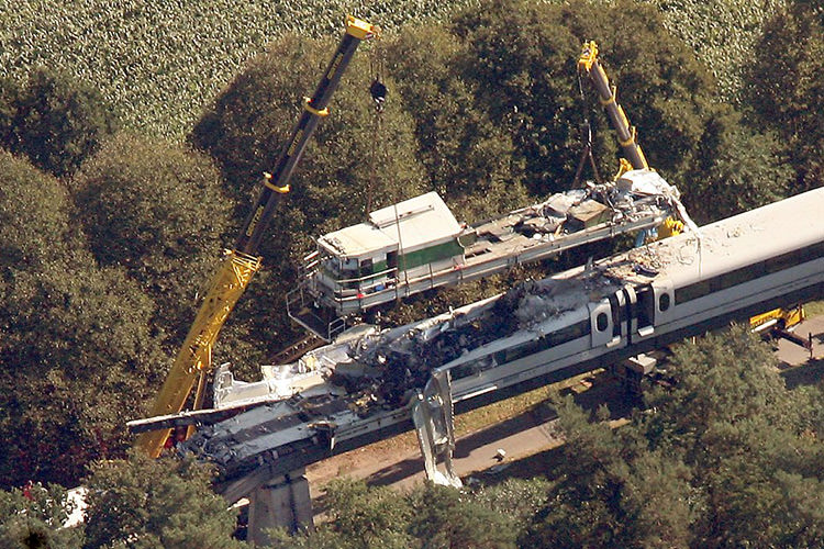 حادثه‌ی قطار مگلو ترنس‌رپید در امسلاند آلمان