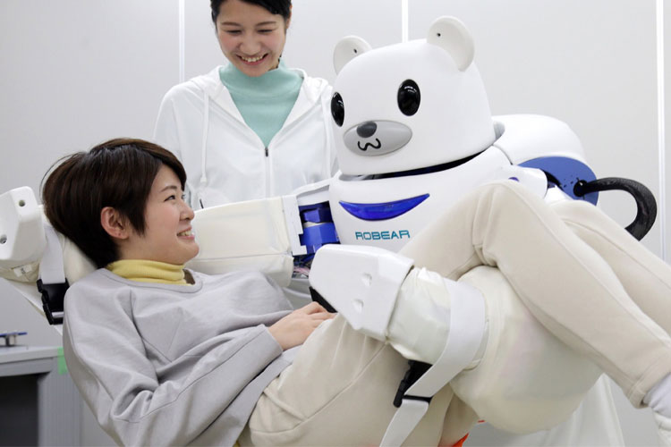 ربات ها به کمک پرستاران ژاپنی می روند