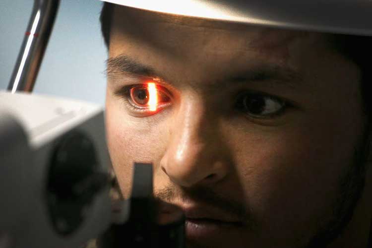 هوش مصنوعی گوگل خطر بیماری های قلبی را با اسکن چشم تشخیص می‌دهد