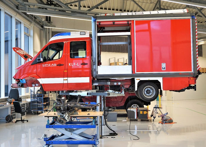 کامیون برقی آتش‌ نشانی کرایسل الکتریک / Kriesel Electric Fire Truck