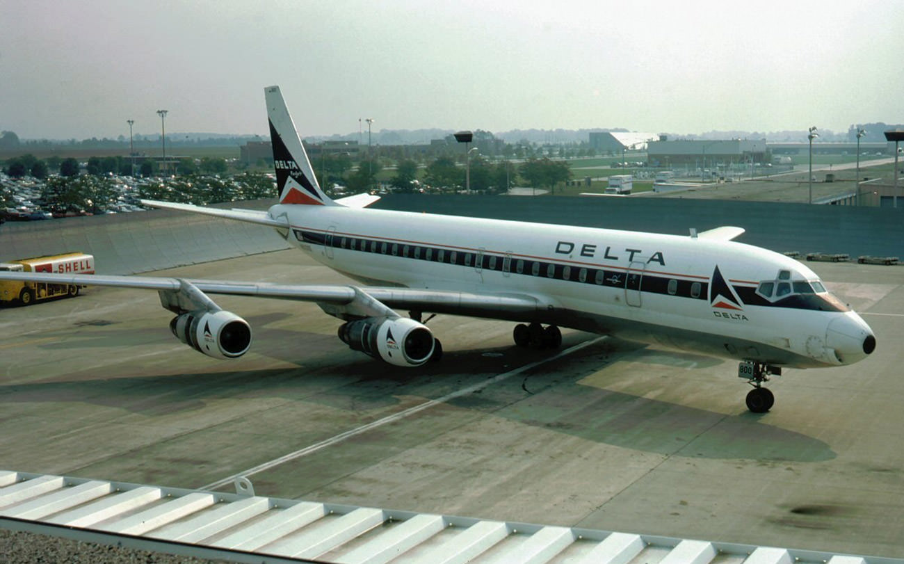 داگلاس DC-8