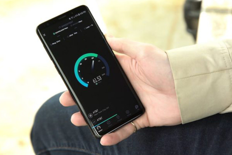 سرعت گلکسی اس 9 در شبکه LTE بیشتر از آیفون 10 است