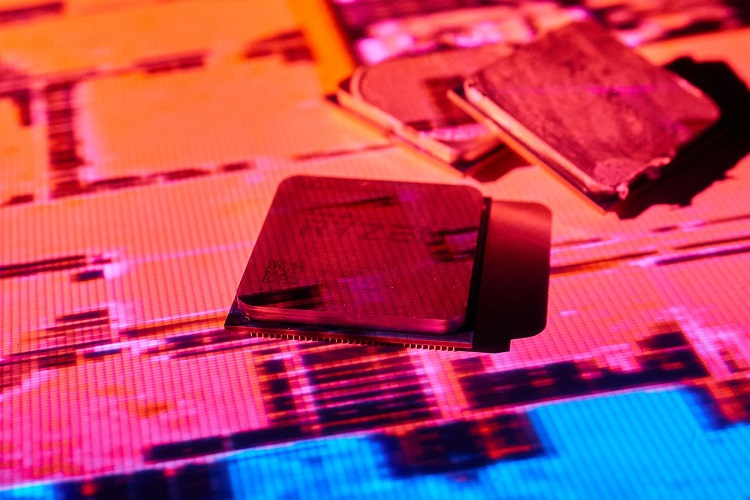 تلاش AMD برای ساخت تراشه‌هایی با توانایی شکست تراشه‌های اینتل