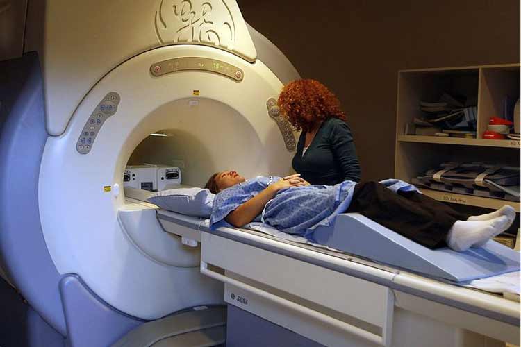 هوش مصنوعی نتایج اسکن MRI را بهبود می‌دهد