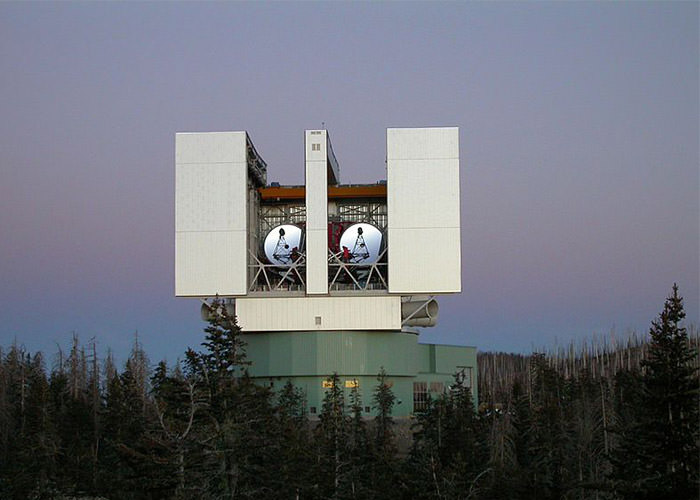 تلسکوپ LBT