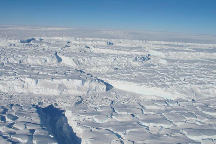 معکوس شدن روند عقب نشینی یخ‌ها در جنوبگان در حدود ۱۰ هزار سال پیش