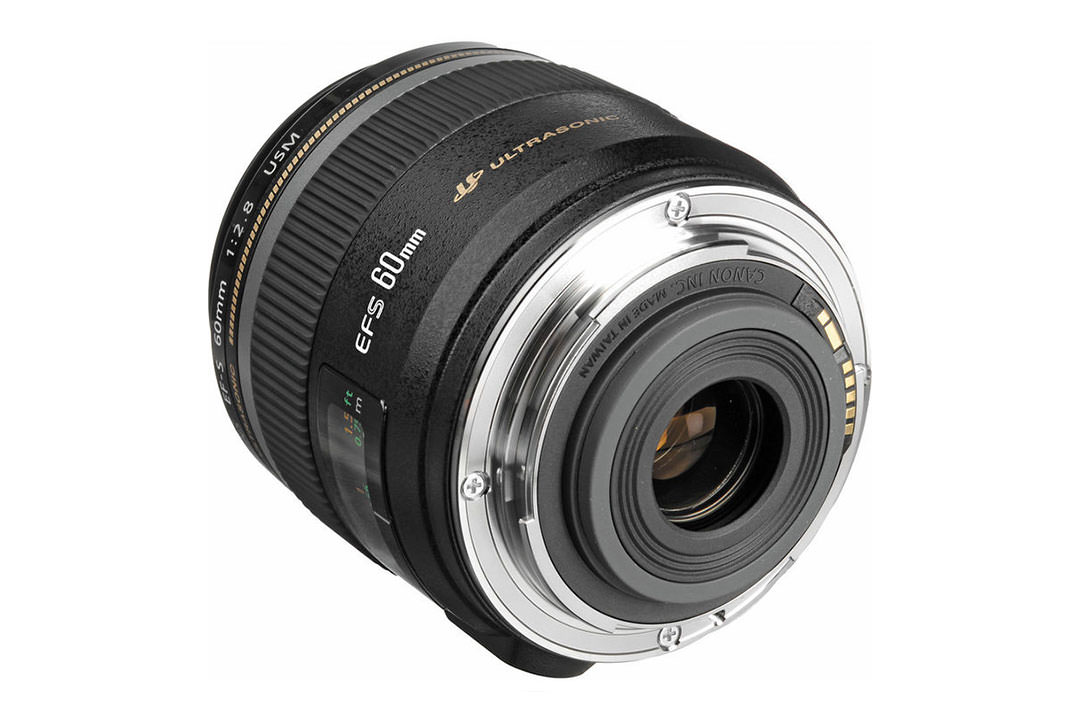Canon EF-S 60mm f/2.8 Macro USM	
