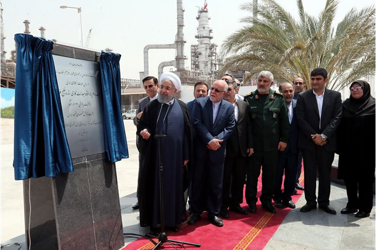 فاز دوم پالایشگاه میعانات گازی ستاره خلیج فارس توسط رئیس جمهور افتتاح شد